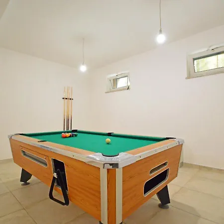 Iva-3 By Interhome Soline (Krk)